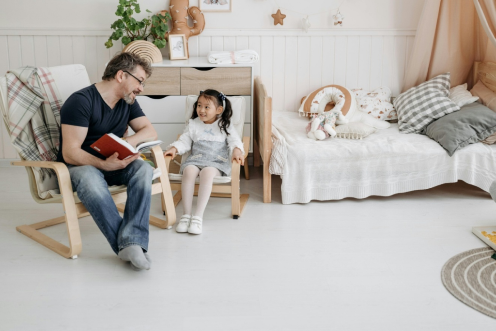 A father with his daughter