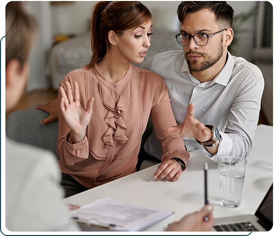 A couple with a child support lawyer