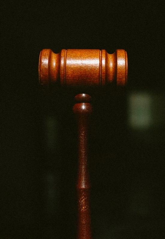 Judge’s gavel symbolizing family court and divorce cases in Government Hill, TX