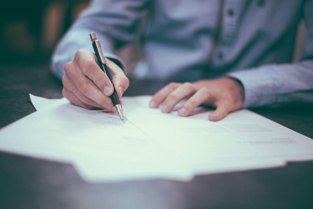 Parent meeting with a family law attorney about child custody