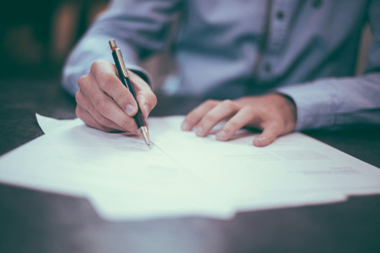 Parent meeting with a family law attorney about child custody